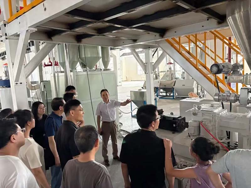 参观车间 2